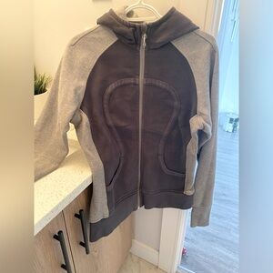 LULULEMON- Scuba Hoodie
